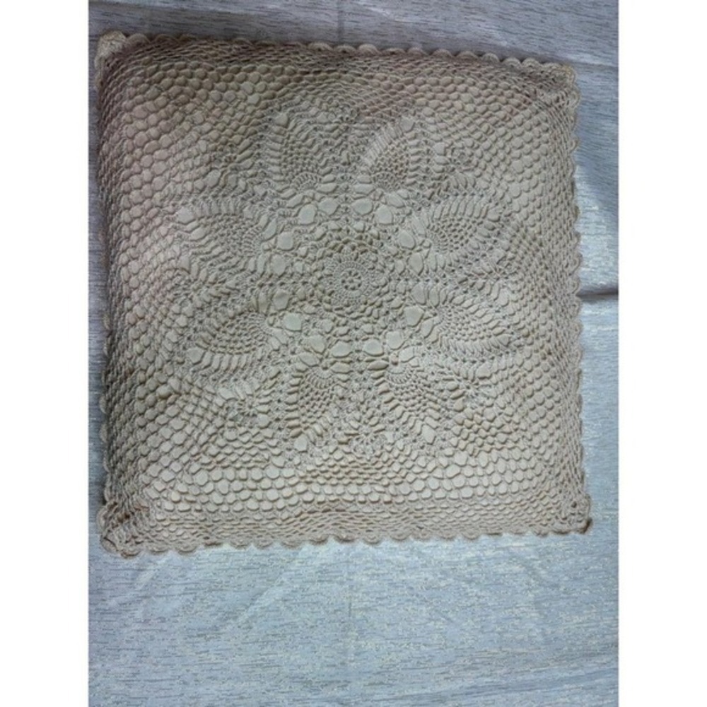 handmade crochet‎ cushion throw pillow